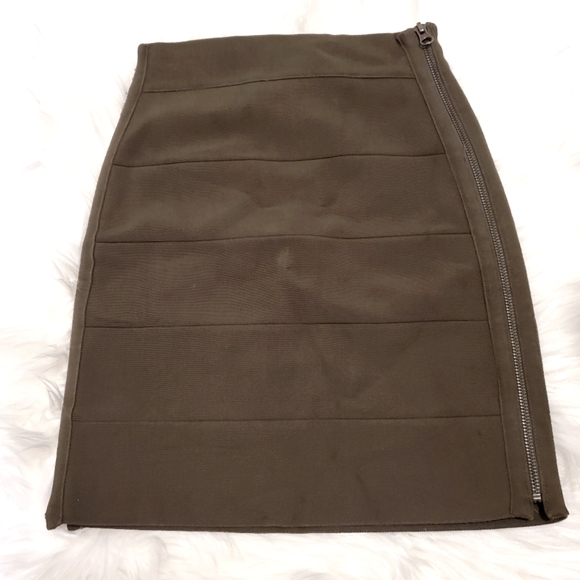 BEBE Dark Green High Waist Zipper Bodycon Bandage Skirt - Size XXS, XS, … - Picture 2 of 4